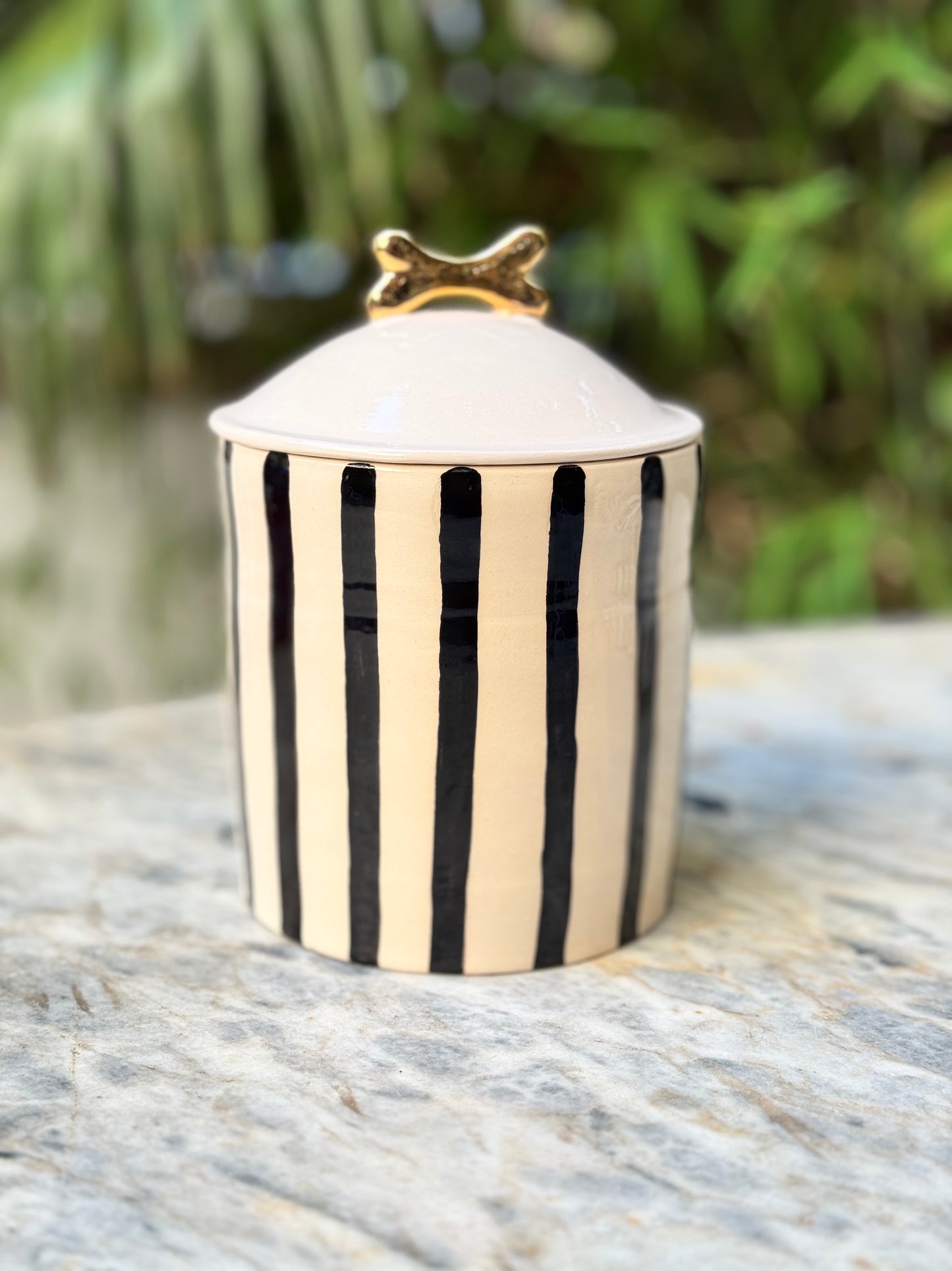 Gold Kemik Detaylı Mama Kavanozu